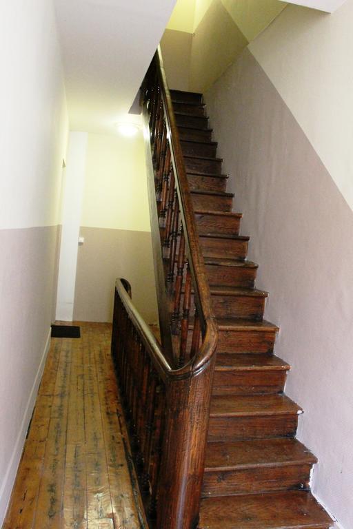 De La Tour Apartment