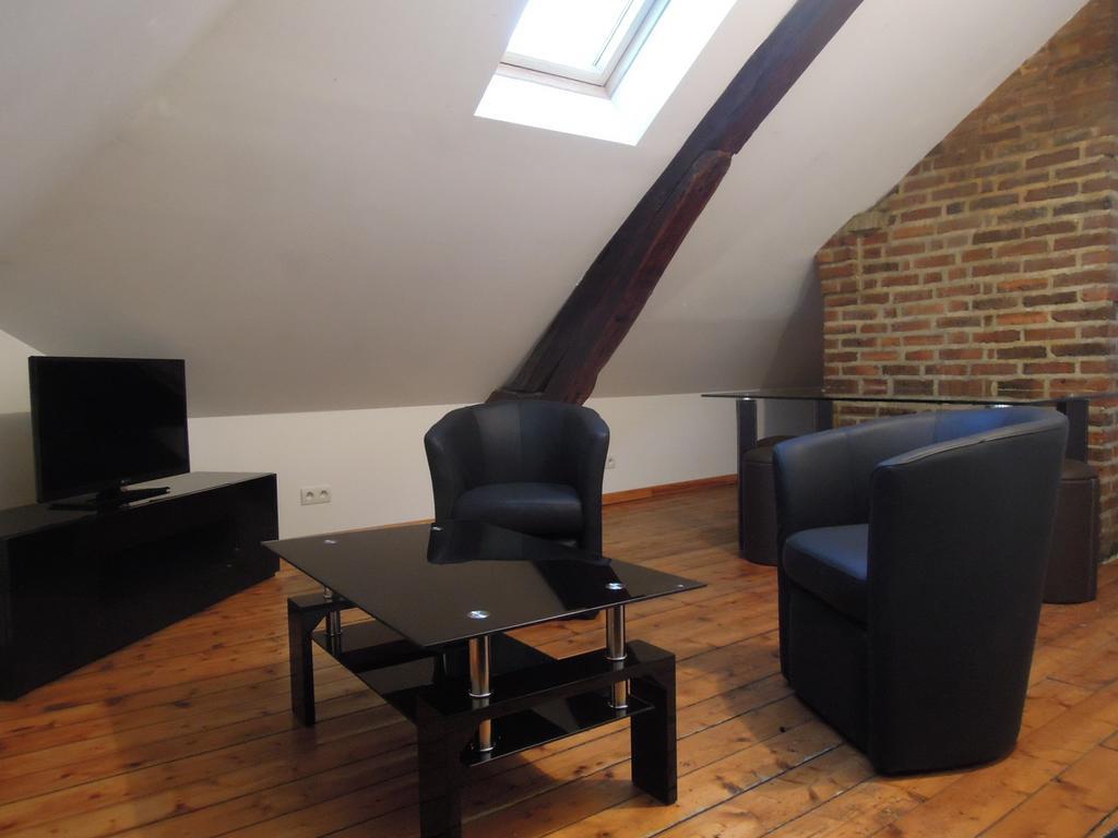 Apartment De La Tour