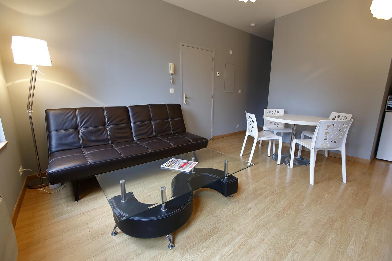 De La Tour Apartment